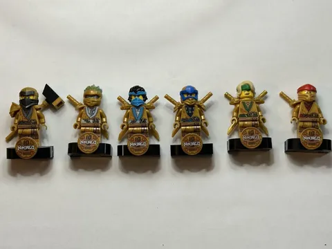 LEGO NINJAGO 10 Years Anniversary Edition Gold Minifigures Lot w/ Weapons