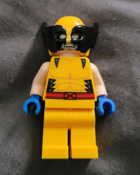 Lego Wolverine 76202 Mask Blue Hands Super Heroes Minifigure