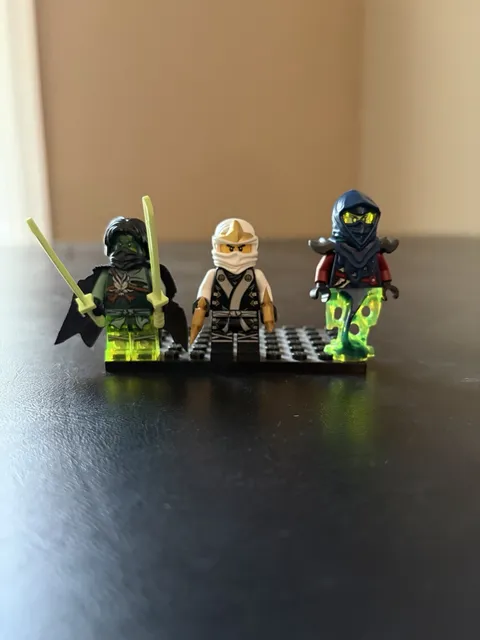 LEGO Ninjago Minifigures Final Battle Zane Morro and Ghost Bansha Lot
