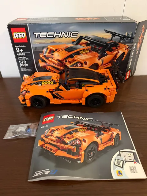 LEGO Technic Chevrolet Corvette ZR1 42093 2-in-1 Set 2019 Sealed New In Box