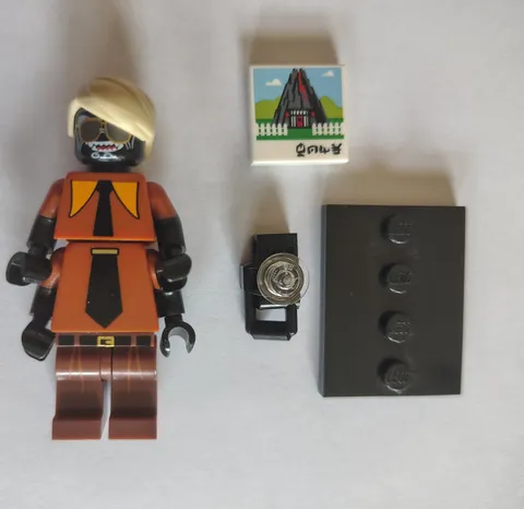 LEGO Ninjago Flashback Garmadon with Blonde Hair, Camera and Volcano Map
