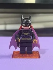 LEGO Batgirl Minifigure lavender Cape - sh0092