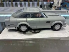 76911-James Bond 007 Aston Martin