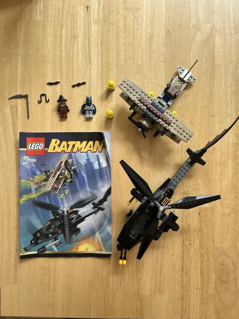 LEGO Batman: Batcopter: The Hunt for Scarecrow (7786)