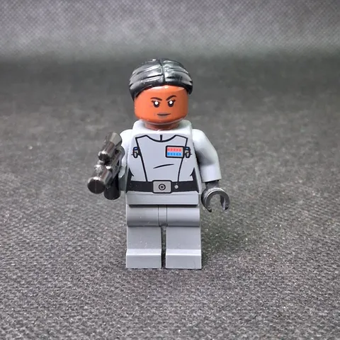LEGO Star Wars Vice Admiral Sloane Minifigure (75347) sw1250