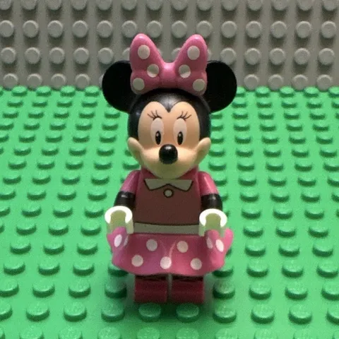 LEGO Minnie Mouse Minifigure Pink Polka Dot Dress with Bow Plastic Age 4+