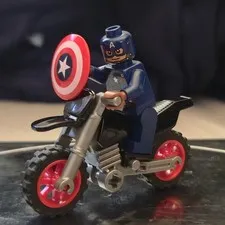 LEGO Captain America Minifigure, Motorcycle, & Shield