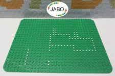 (R3/PB 19) LEGO 10px3 Plate 24x32 Green 353 Terrace House with Car and Garage