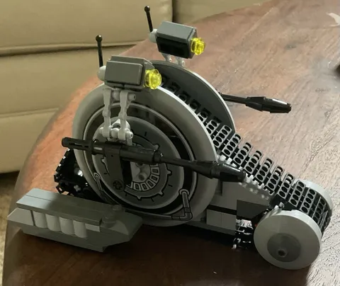 LEGO Star Wars: Corporate Alliance Tank Droid (7748) - Incomplete - No Minifigs