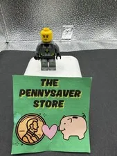LEGO Minifigure Skull Arena Player 1 min064 Minecraft Skin Minifig Gray Green