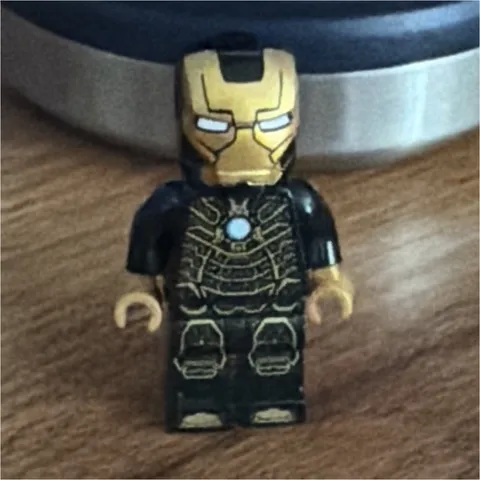 LEGO Iron Man Minifigure Black & Gold Suit w/ Helmet/Head & Clear Stud
