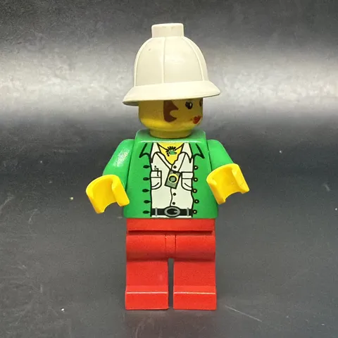 LEGO Adventurers Jungle Pippin Reed Miss Gail Minifigure adv016 5986 5987 5936