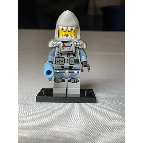 LEGO Ultra Agents Shark Army Minifigure with Silver Armor and Stud Shooter