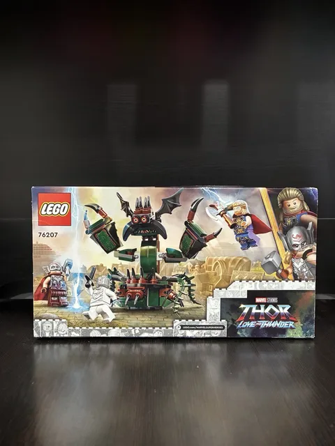 LEGO Marvel Thor Love and Thunder Attack On New Asgard Set 76207