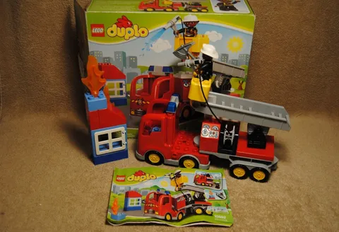 Lego Duplo Fire Truck with Box 10592 Looks Complete