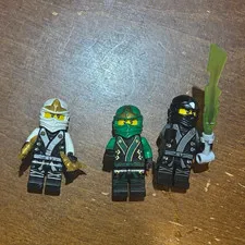 LEGO NINJAGO Minifigure Lot Final Battle Cole, Zane, Lloyd + accessories