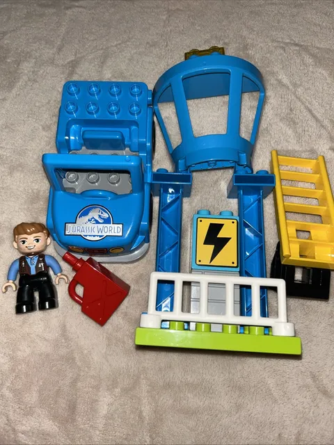 LEGO DUPLO 10880 Incomplete Jurassic World Set