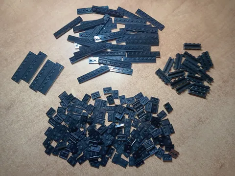 LEGO LOT 200 BLACK 1X2 1X8 2X8 MODIFIED PLATE DOOR RAIL & 1X4 BRICK WITH GROOVE