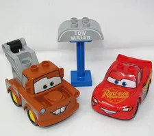 Lego Duplo Disney Pixar Car Lot Lightning McQueen & Tow Mater