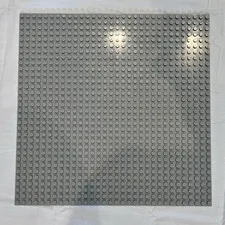 LEGO Baseplate 32x32 Studs / 12x12 Inches Light Gray