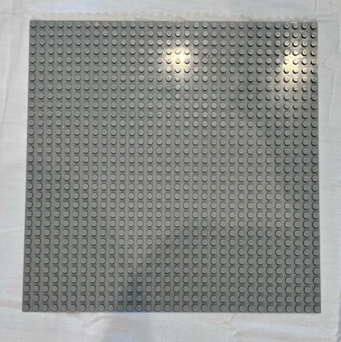 LEGO Baseplate 32x32 Studs / 12x12 Inches Light Gray