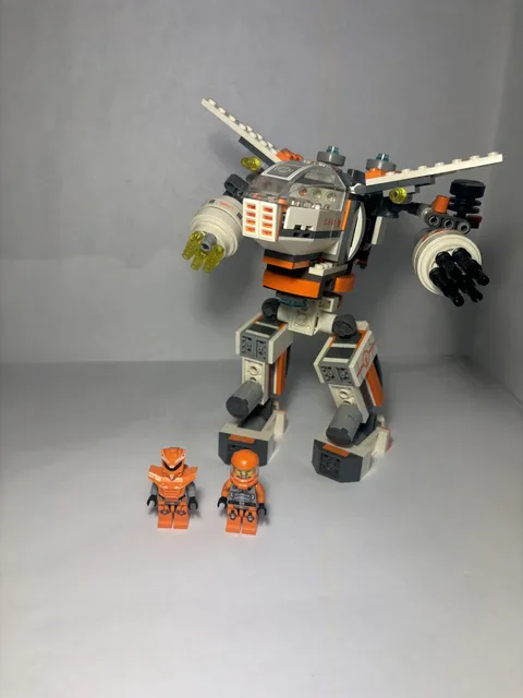 LEGO Galaxy Squad 70707 Eradicator Mech w/ 2 Orange Figures