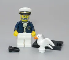 LEGO NEW out of package Sea Captain bird minifigure Collectible series 10