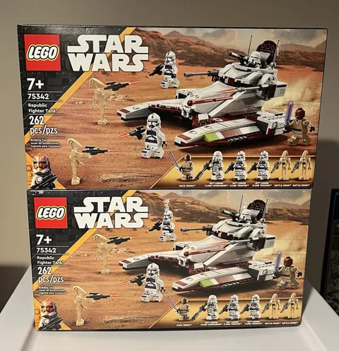 LEGO Star Wars: Clone Wars Republic Fighter Tank 75342  Set of 2 New Sealed Lot