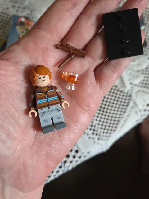 LEGO Harry Potter Series 2  Ron Weasley Minifigure