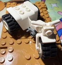 Lego 1Stk Motorrad / Bike / Chassis weiß 30187 3 WHEELER WHITE RARE MOTORCYCLE