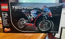 LEGO TECHNIC: Street Motorcycle (42036) Brand New