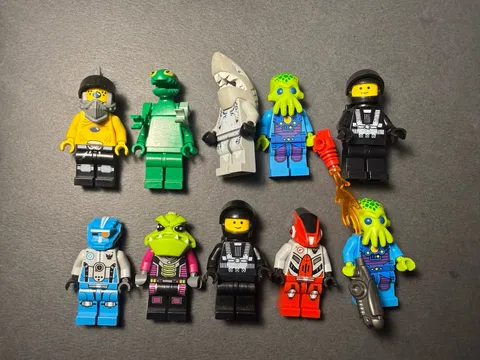 LEGO Minifigure Lot Space Police Aliens Atlantis CMF Blacktron And More