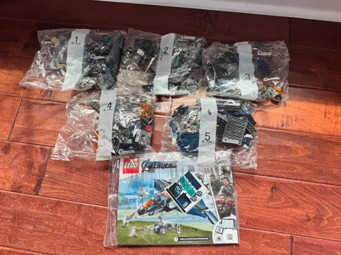 LEGO Super Heroes: Avengers Ultimate Quinjet (76126) new sealed w/out box