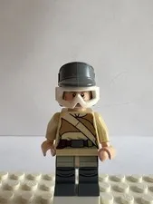 LEGO Star Wars Rebel Trooper Minifigure Hoth Tan Uniform White Goggles