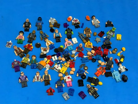 Random Lot of minifigures, Over 35 Figures + Pieces. Non Lego.