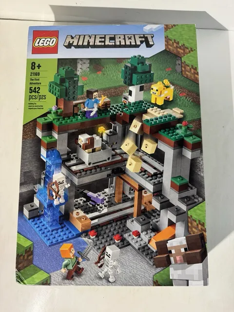 LEGO Minecraft 21169 The First Adventure 542 Pieces Retired New in Sealed Box