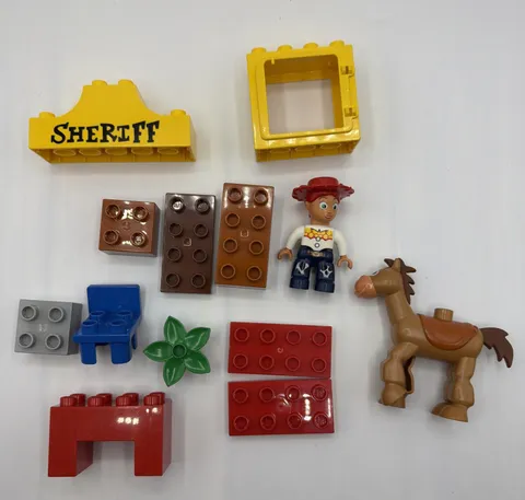 LEGO Duplo Jessie's Roundup Set #5657 Retired Not Complete
