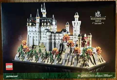  Lego Architecture Neuschwanstein Castle #21063, New Sealed Box!