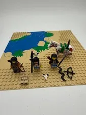 Vntg. LEGO Western Indians Lot - 3 Minifigures,Patterned Horse & Baseplate(6718)