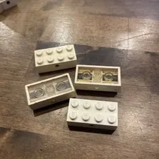 Lego Lot of 4 2x4 Brick White Wheel Hub 7049