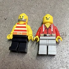 LEGO Vintage Minifigure Pirates Lot of 2 