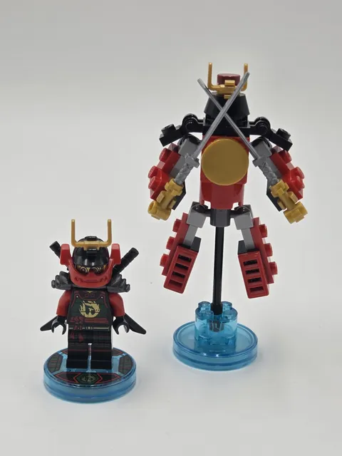 LEGO Dimensions Ninjago Nya Samurai Minifigure with Robot Red Black Armor 71216