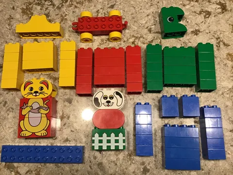 LEGO Duplo Large Puppy Clear Pack 2265 with 69 parts some substitutes NO PACKAGE