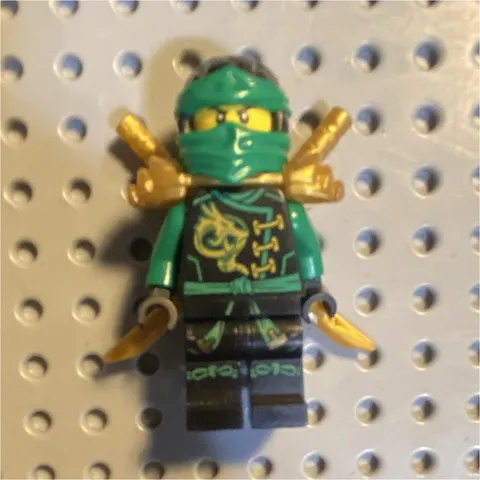 LEGO NINJAGO Green Ninja Minifigure w/ Gold Sword Accessories