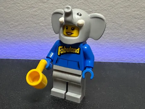 Lego Fabuland Elton Elephant Costume Minifigure, Vending Machine (21358)
