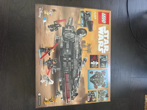 LEGO Star Wars 75389 the Dark Falcon Millennium Falcon