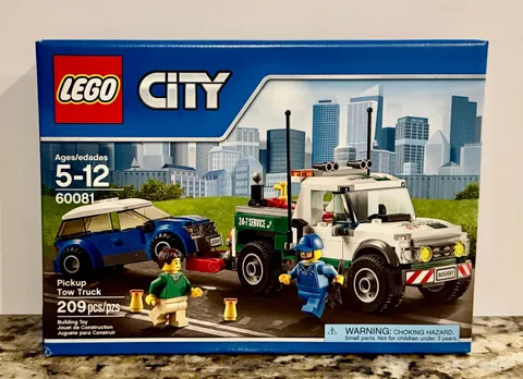 LEGO 60081 Pickup Tow Truck CITY New Factory Sealed Box Retired 2015 NISB