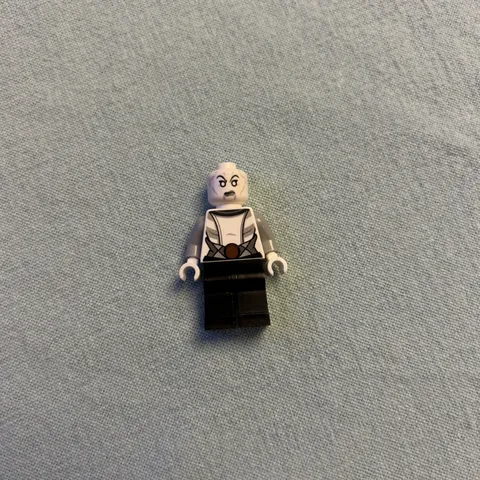 LEGO Star Wars Asajj Ventress Minifigure 75087 2003 Clone Wars white torso