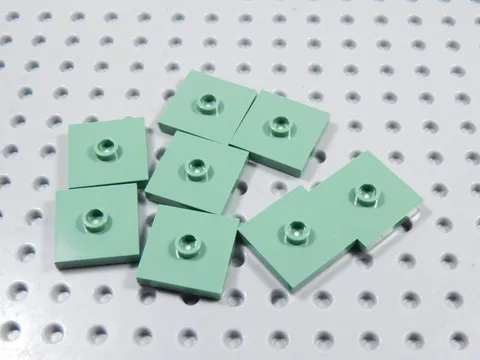 LEGO Lot of 8 Sand Green 2x2 Smooth Plates w/ Stud in Center BM