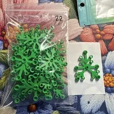 LEGO Lot of 22 Bright Green 6x5 Plant Tree Leaves